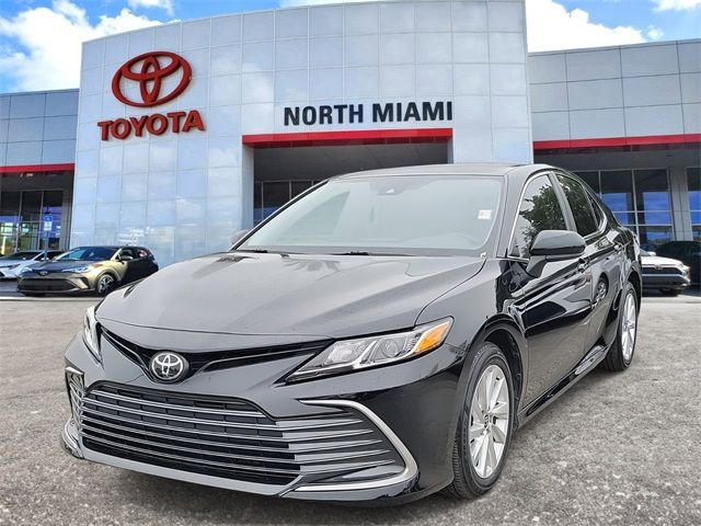 2023 Toyota Camry LE