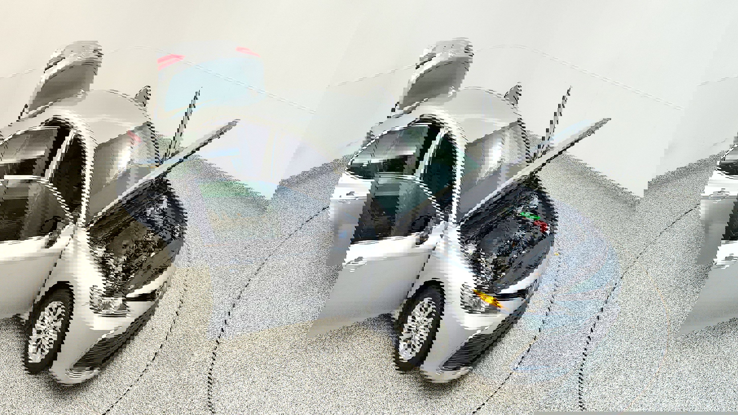 Vehicle image 16 of 32