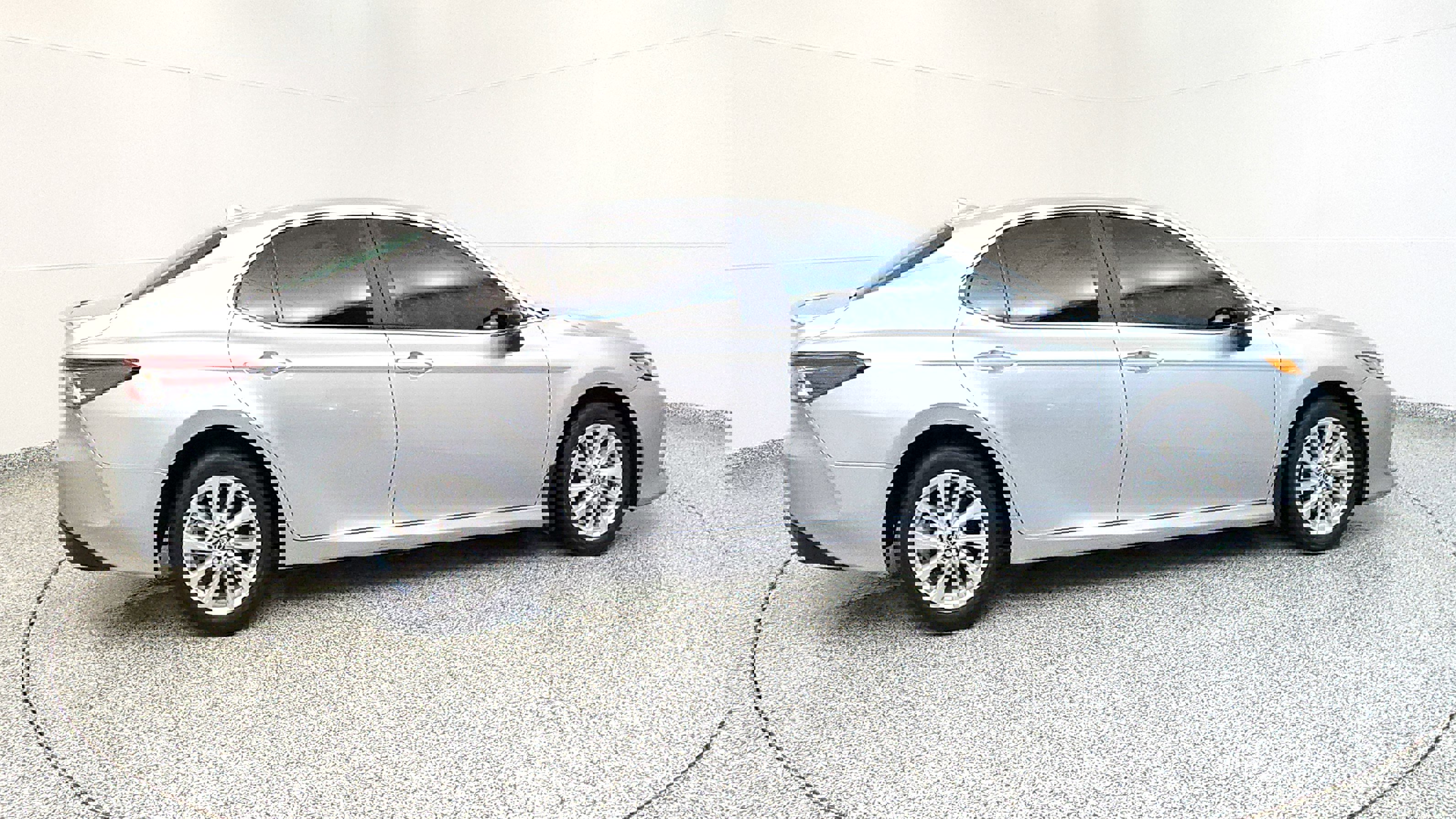 Vehicle image 9 of 32