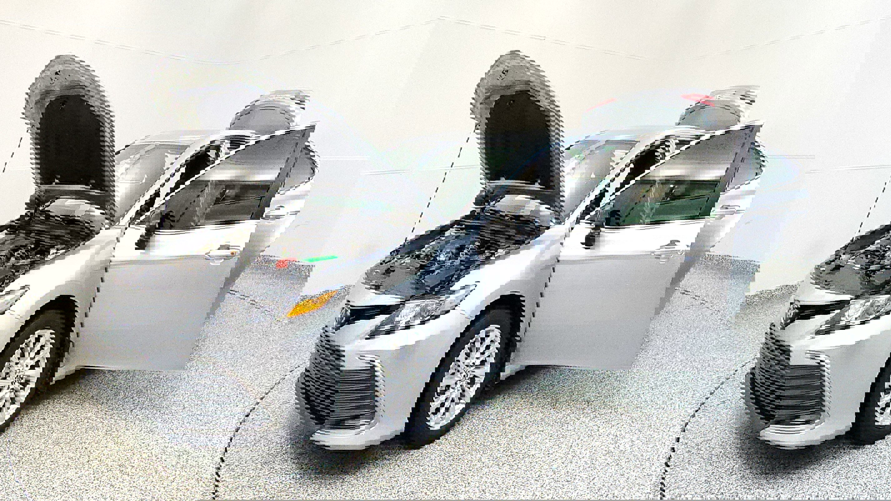 Vehicle image 11 of 32