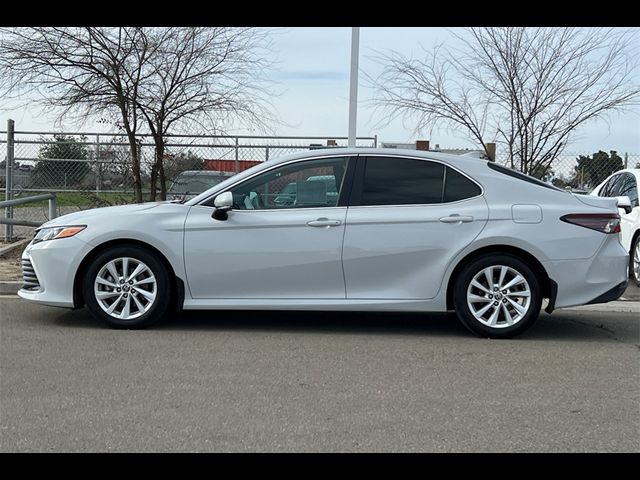 2023 Toyota Camry LE