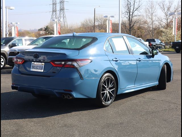 2023 Toyota Camry SE