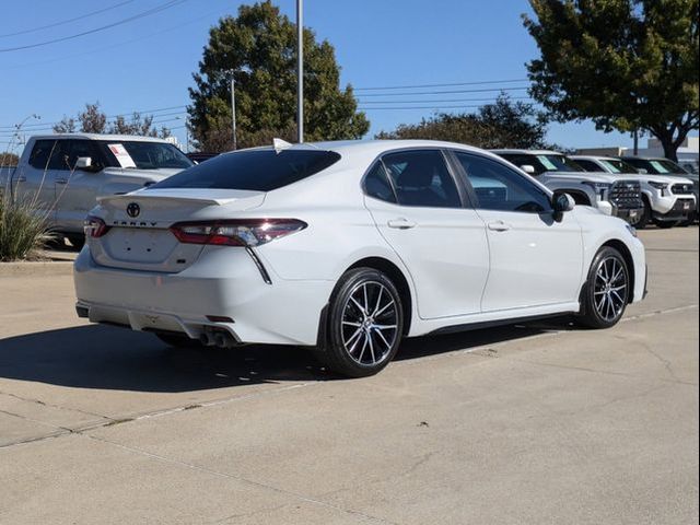 2023 Toyota Camry SE