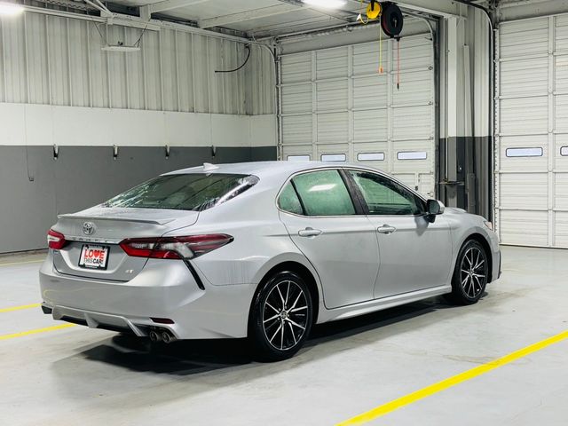 2023 Toyota Camry SE