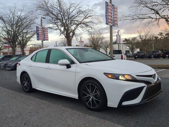 2023 Toyota Camry SE Nightshade