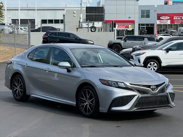 2023 Toyota Camry SE Nightshade