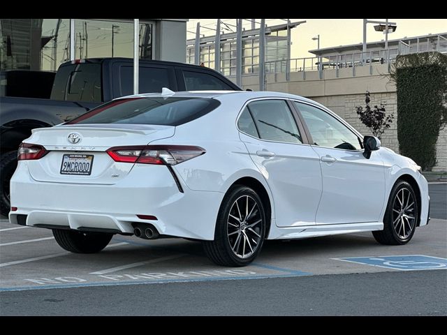 2023 Toyota Camry SE