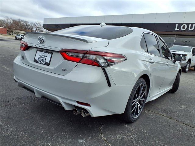 2023 Toyota Camry SE