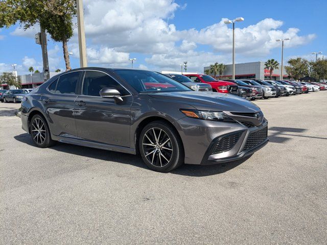 2023 Toyota Camry SE