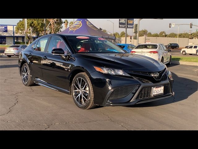 2023 Toyota Camry SE