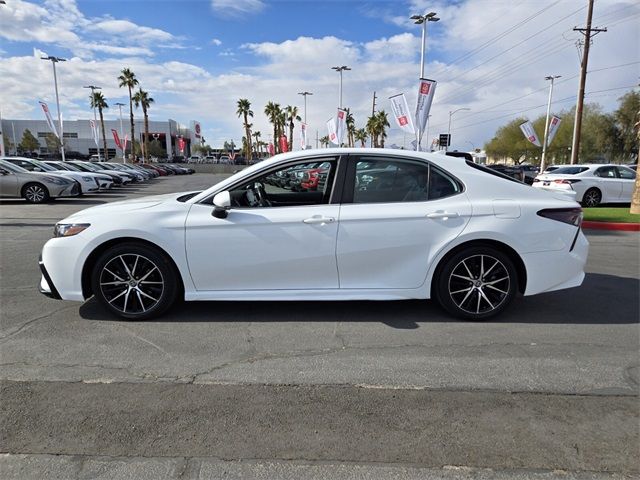 2023 Toyota Camry SE