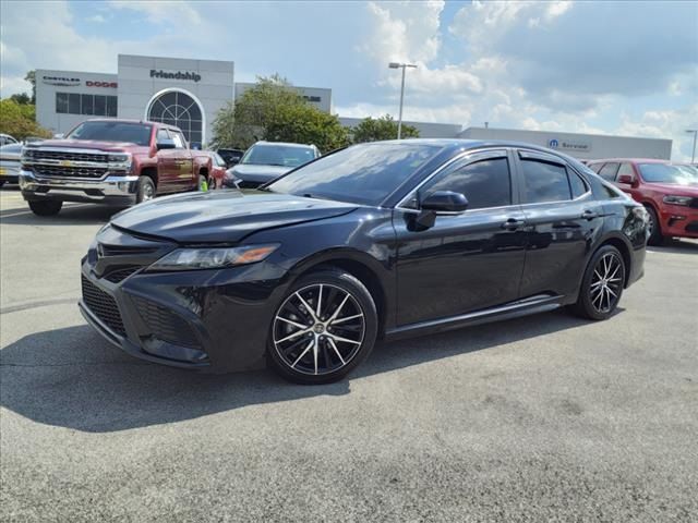 2023 Toyota Camry SE