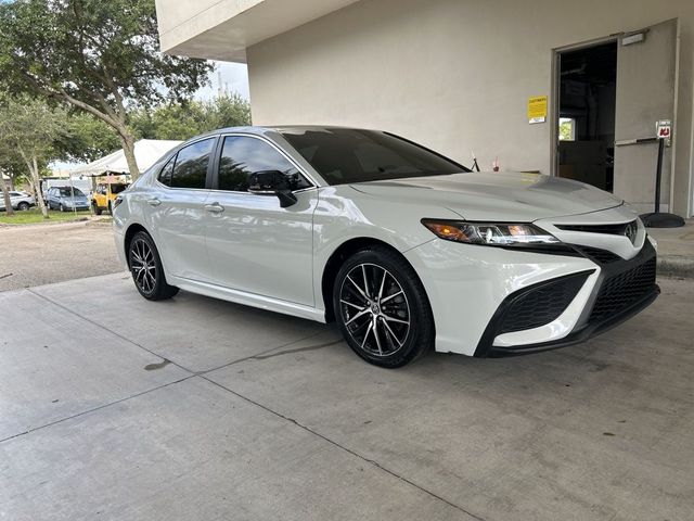 2023 Toyota Camry SE