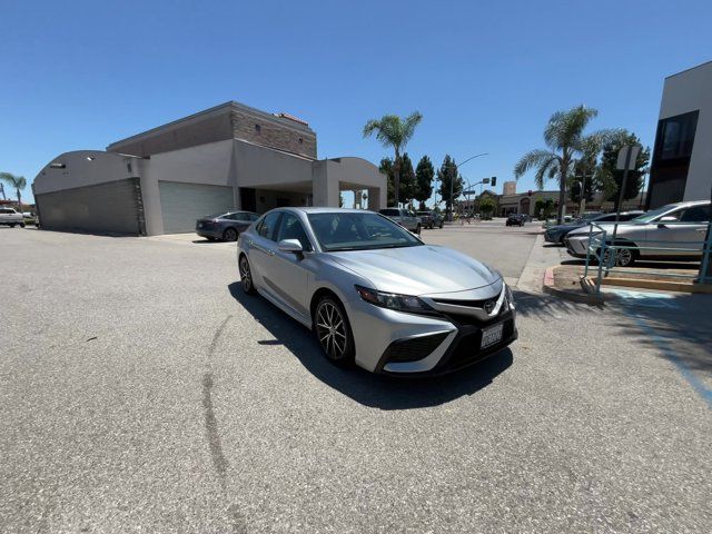 2023 Toyota Camry SE