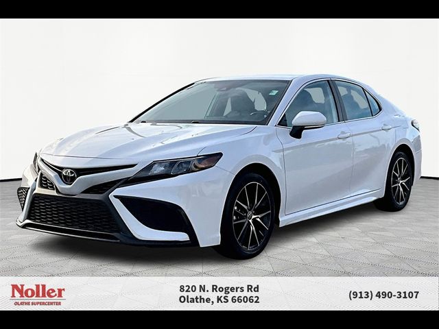 2023 Toyota Camry SE Nightshade