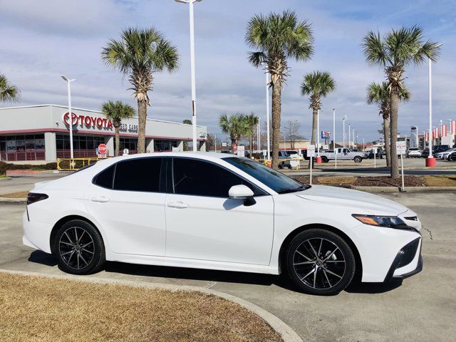 2023 Toyota Camry SE