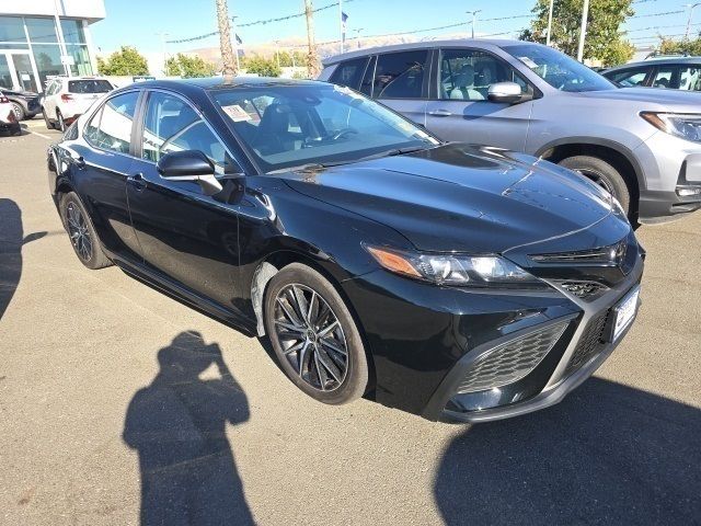 2023 Toyota Camry 