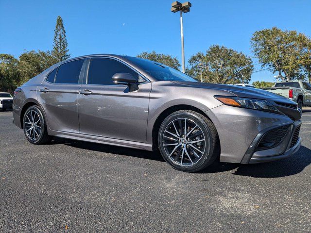 2023 Toyota Camry SE Nightshade