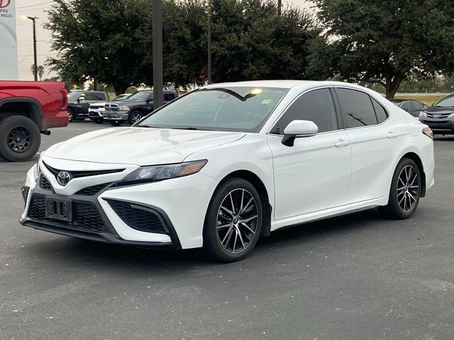 2023 Toyota Camry SE