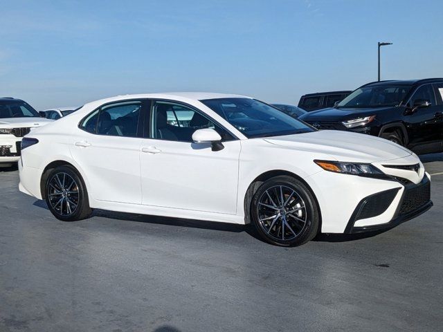 2023 Toyota Camry SE Nightshade