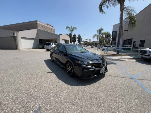 2023 Toyota Camry SE