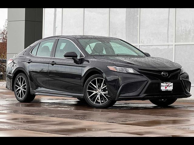 2023 Toyota Camry SE Nightshade