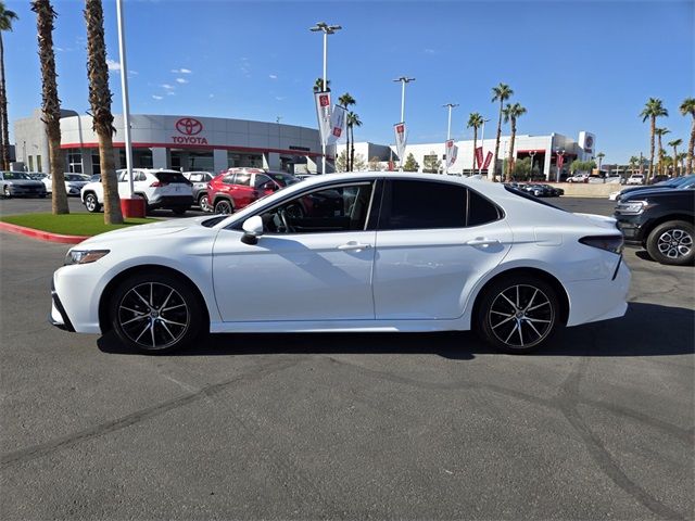 2023 Toyota Camry SE