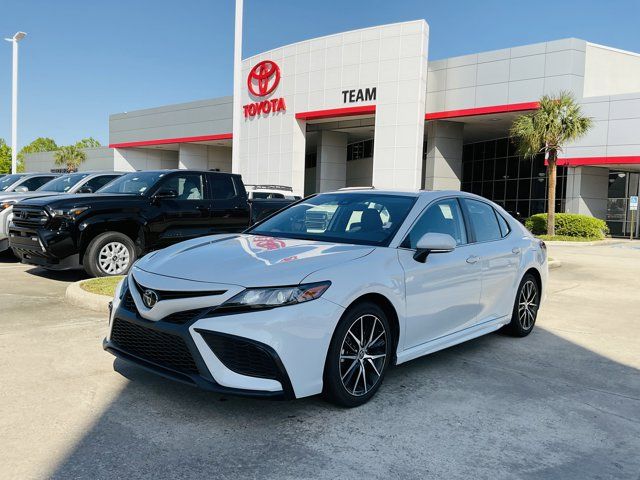 2023 Toyota Camry SE