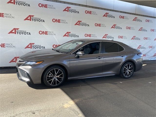 2023 Toyota Camry SE