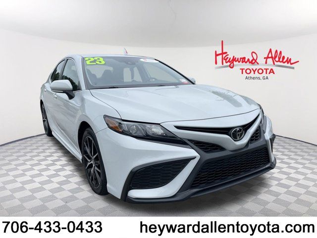 2023 Toyota Camry SE