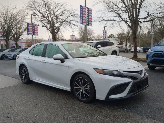 2023 Toyota Camry SE Nightshade