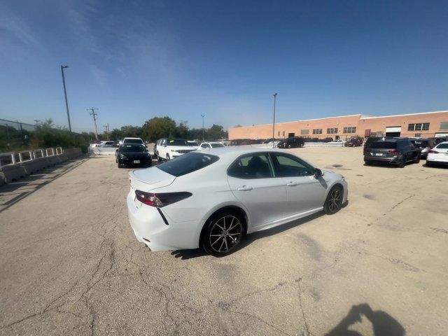 2023 Toyota Camry SE