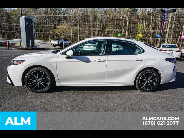2023 Toyota Camry SE