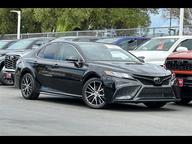 2023 Toyota Camry SE