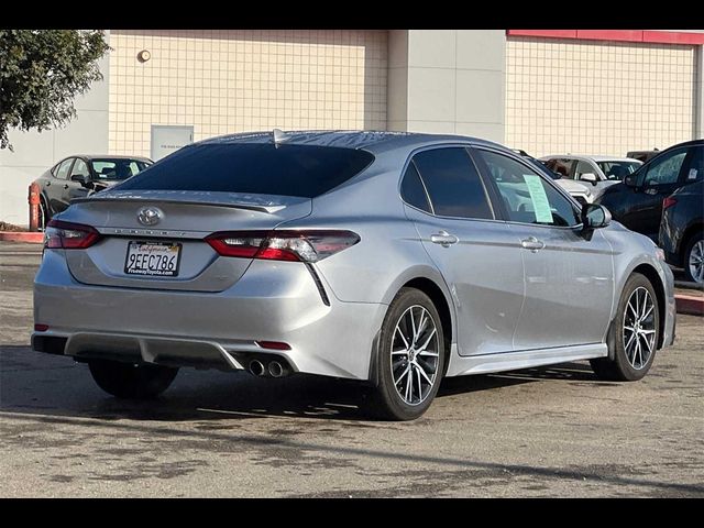 2023 Toyota Camry SE