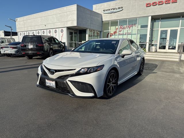 2023 Toyota Camry SE