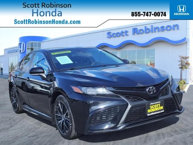 2023 Toyota Camry SE