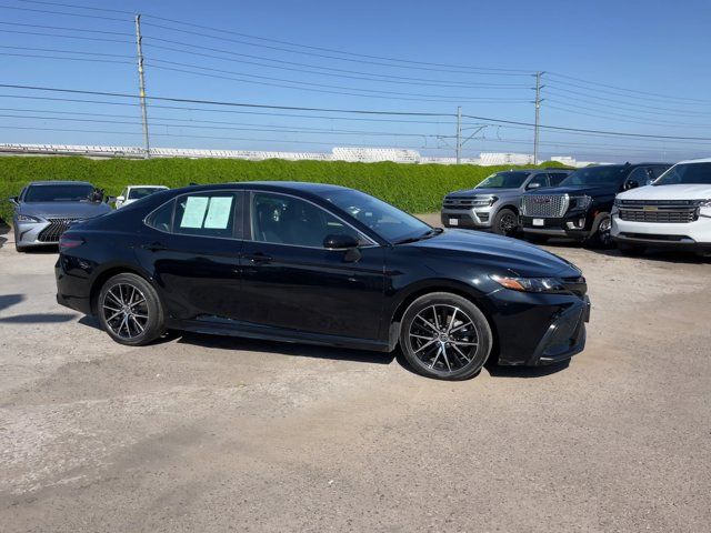 2023 Toyota Camry SE