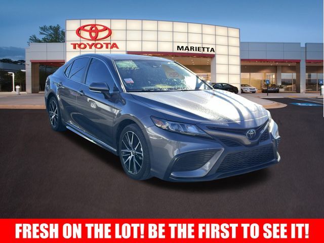 2023 Toyota Camry SE