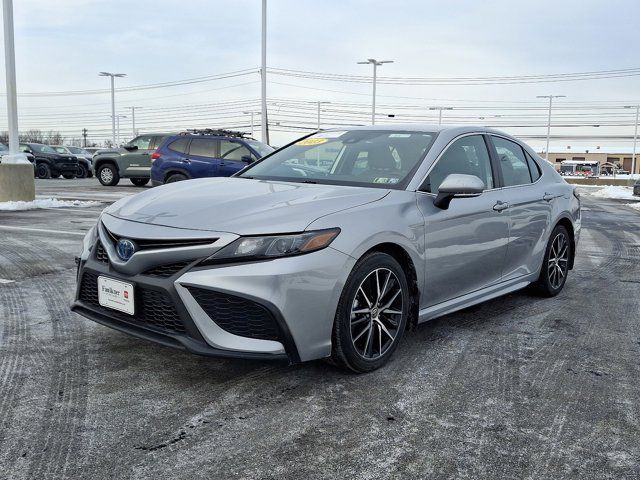 2023 Toyota Camry Hybrid SE