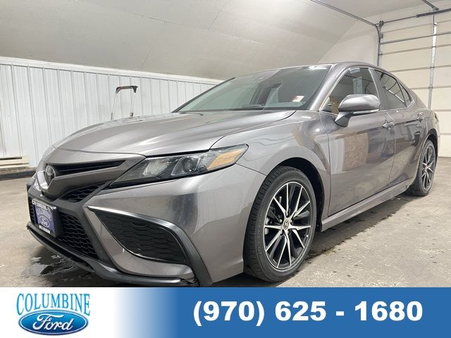 2023 Toyota Camry Hybrid SE Nightshade