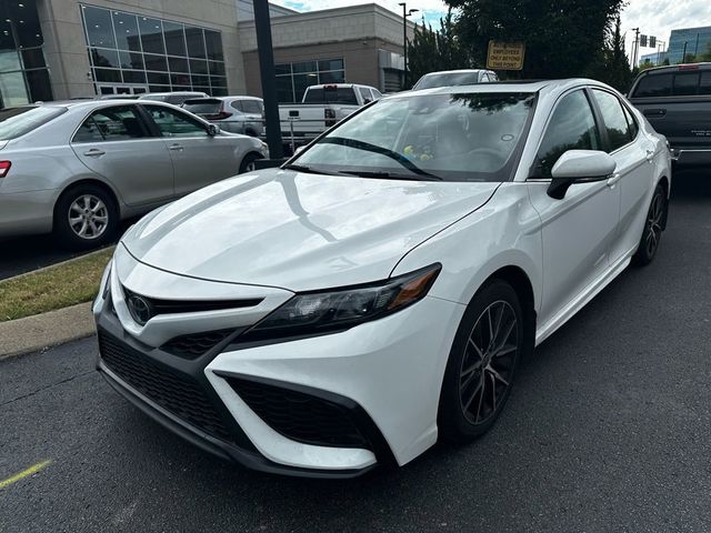 2023 Toyota Camry SE