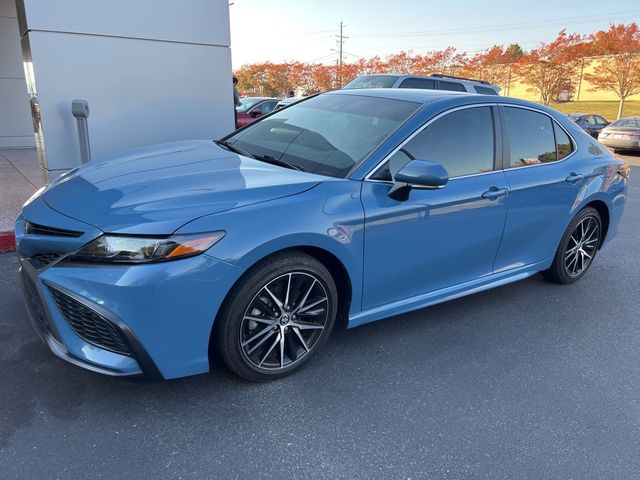 2023 Toyota Camry SE