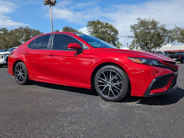 2023 Toyota Camry Hybrid SE