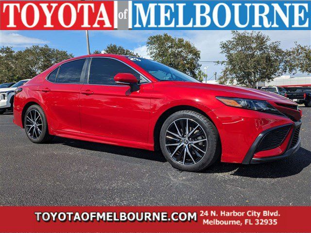 2023 Toyota Camry Hybrid SE