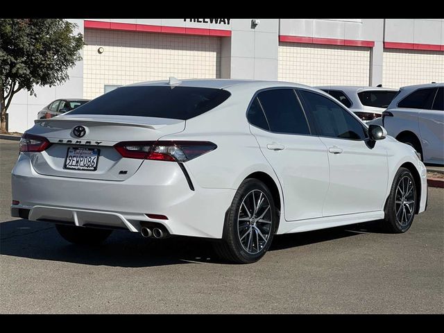 2023 Toyota Camry SE