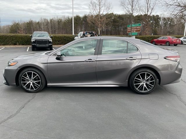 2023 Toyota Camry SE