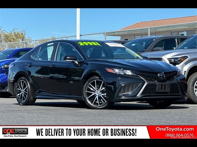 2023 Toyota Camry SE