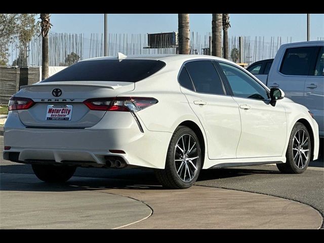 2023 Toyota Camry SE