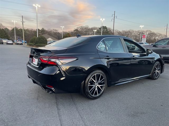 2023 Toyota Camry SE